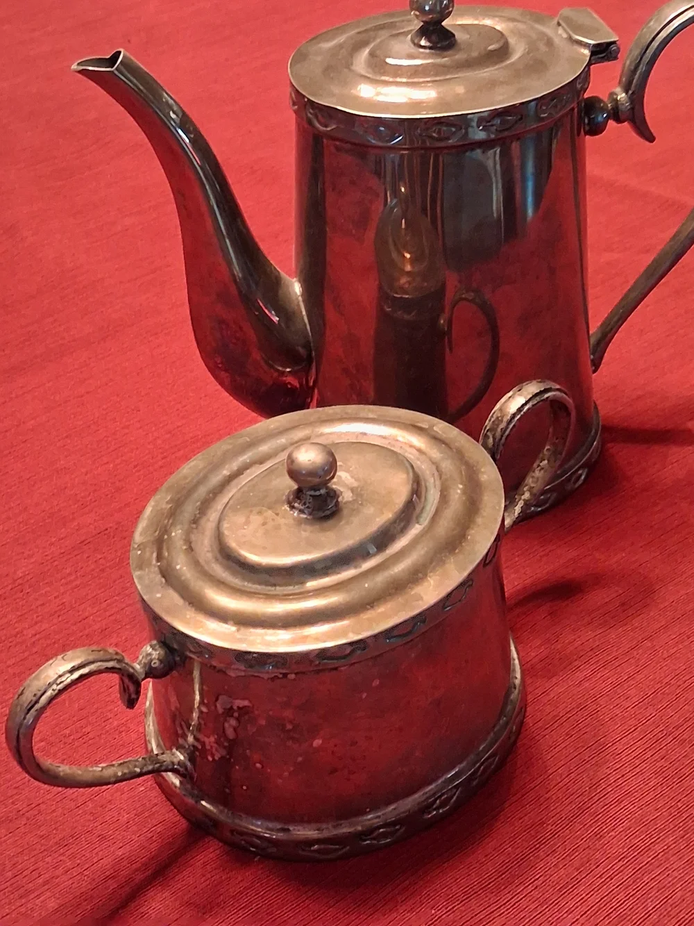Vintage Silver-Tone Teapot and Sugar Bowl Set - Silver